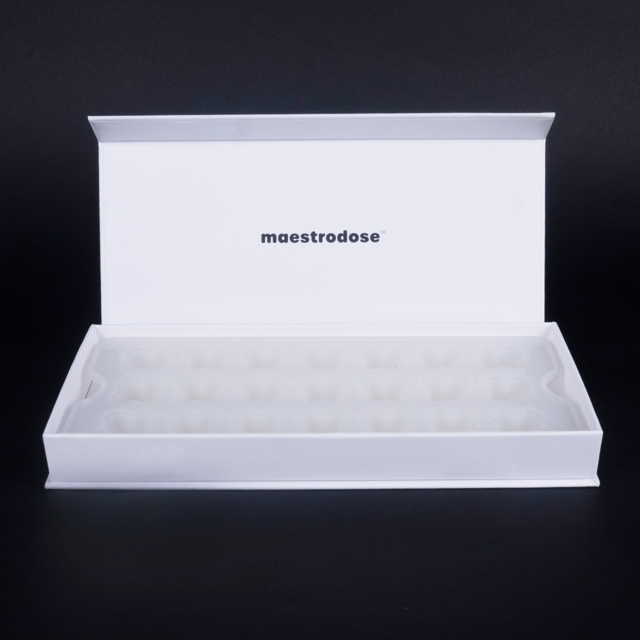 http://www.maestrodose.com/cdn/shop/products/maestrodose-silicone-gummy-mold.jpg?v=1663019389